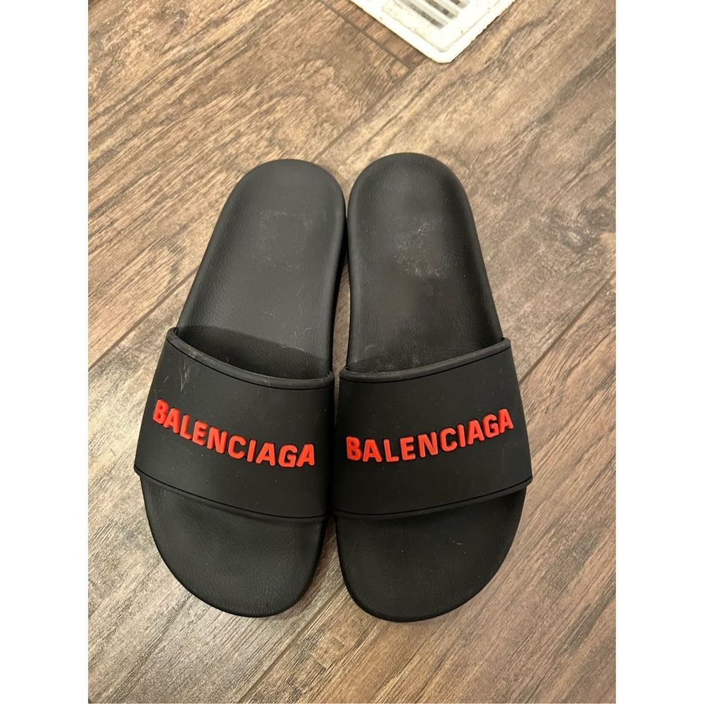 Balenciaga slides